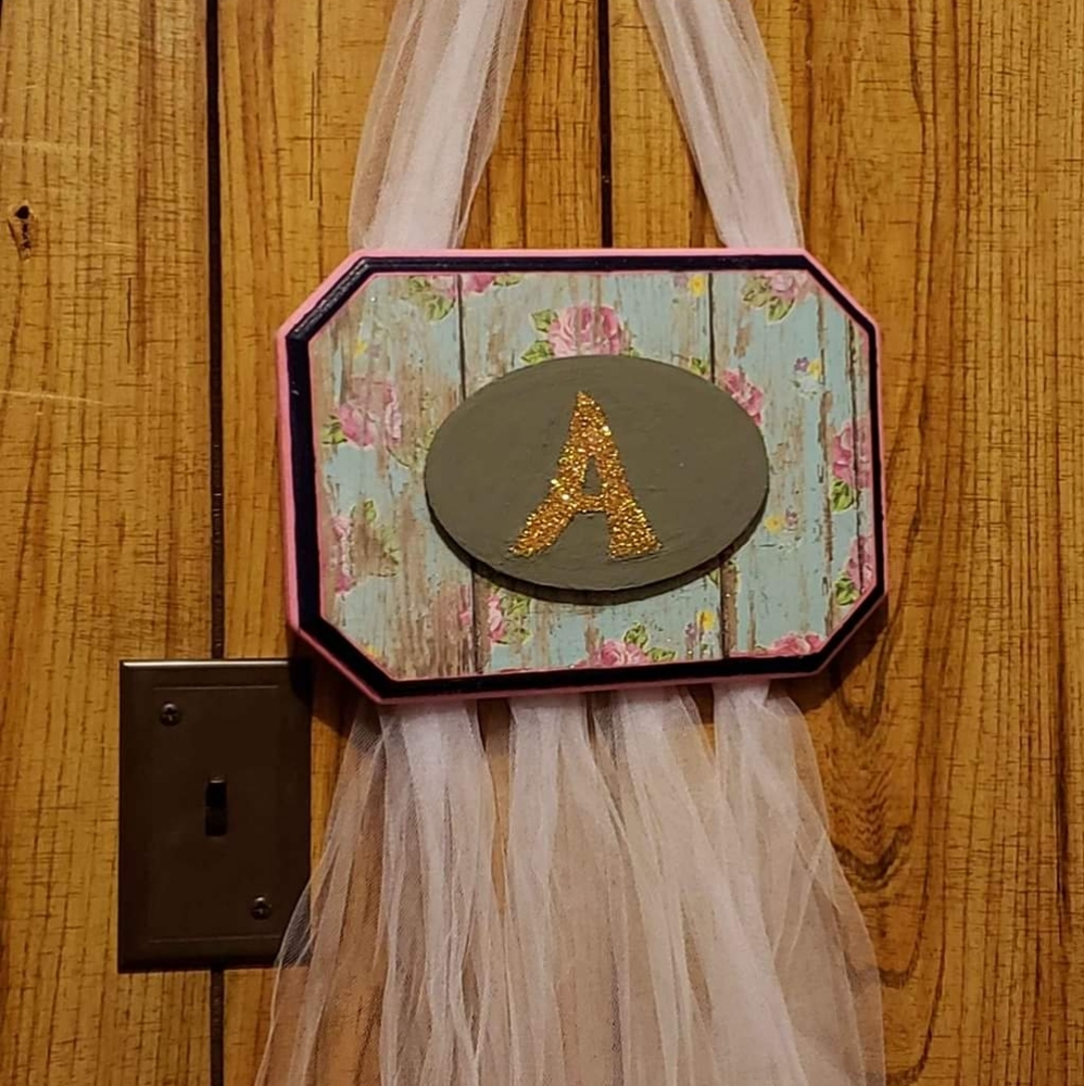 Bow hangers
